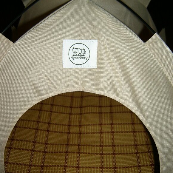 Cozy Cat House Cave | Portable Pet Tent for Indoor/Outdoor Use, NWOT - Picture 2 of 5